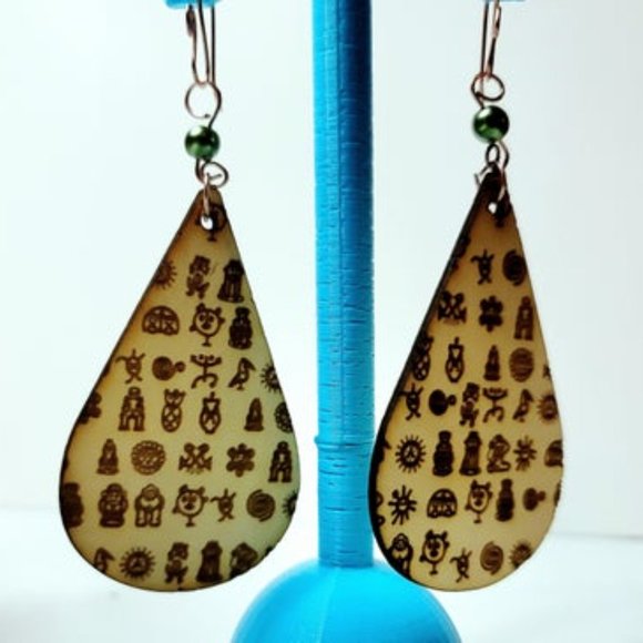 Custom Wood Taino Drawing Patterns Statement Trendy Earrings NWOT handmade - Picture 2 of 6
